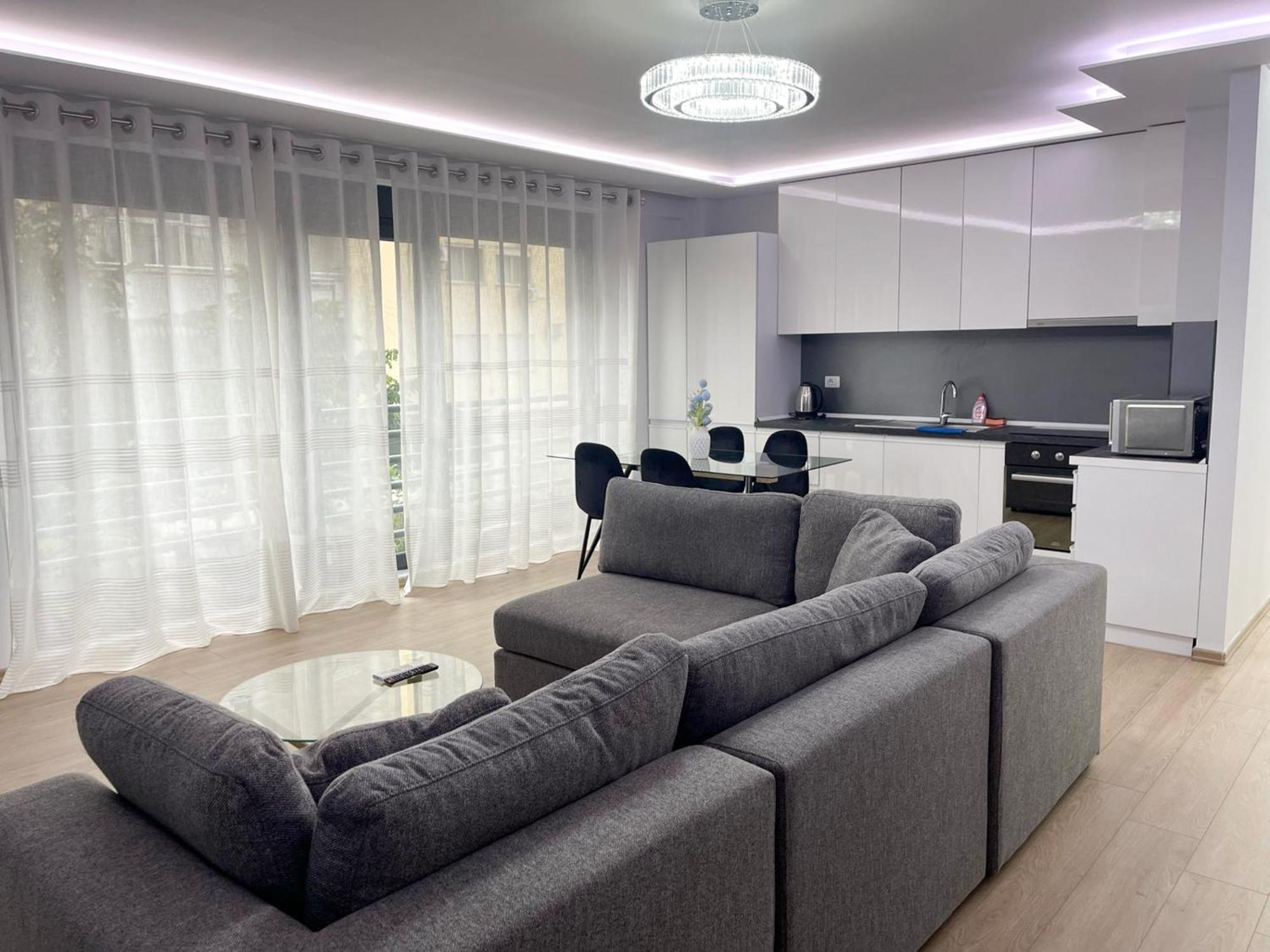 New Bazaar 2022 Apartment Tiranë Luaran gambar